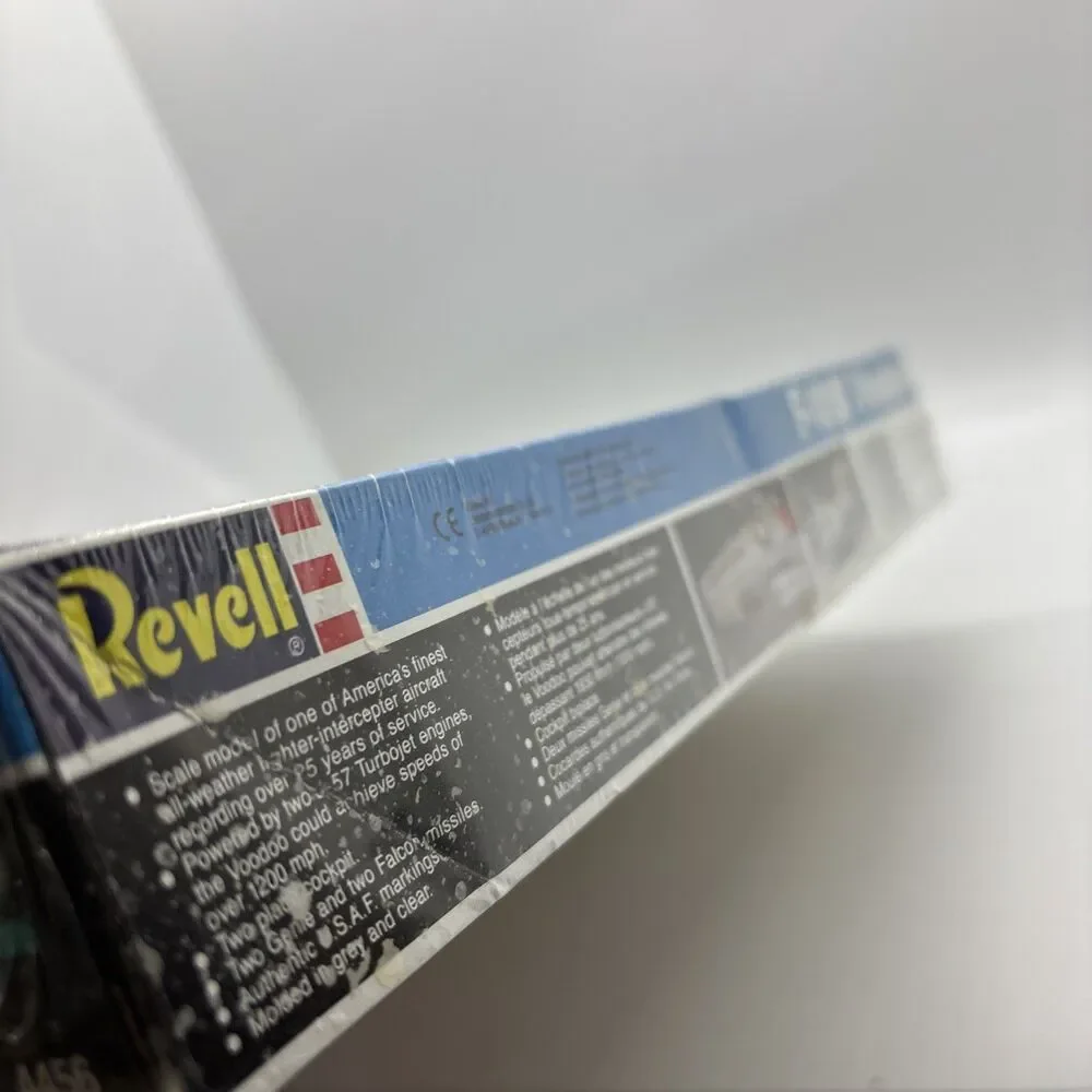 NEW Vintage McDonnell F-101B Voodoo Vintage by Revell in 1/72 scale from 1992